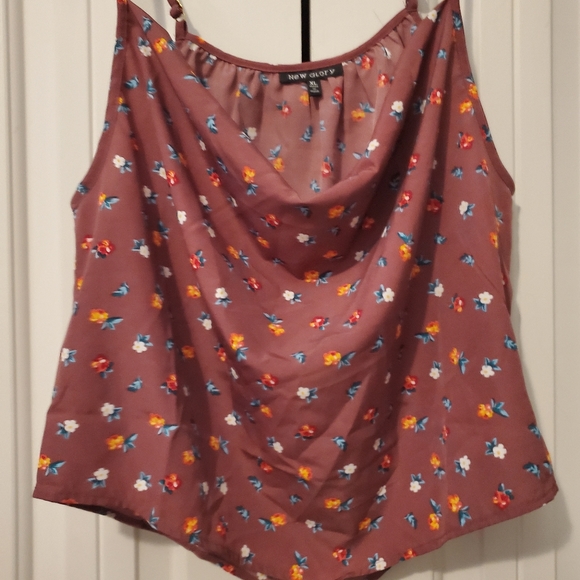 Cropped tank top🍒 - Picture 4 of 10